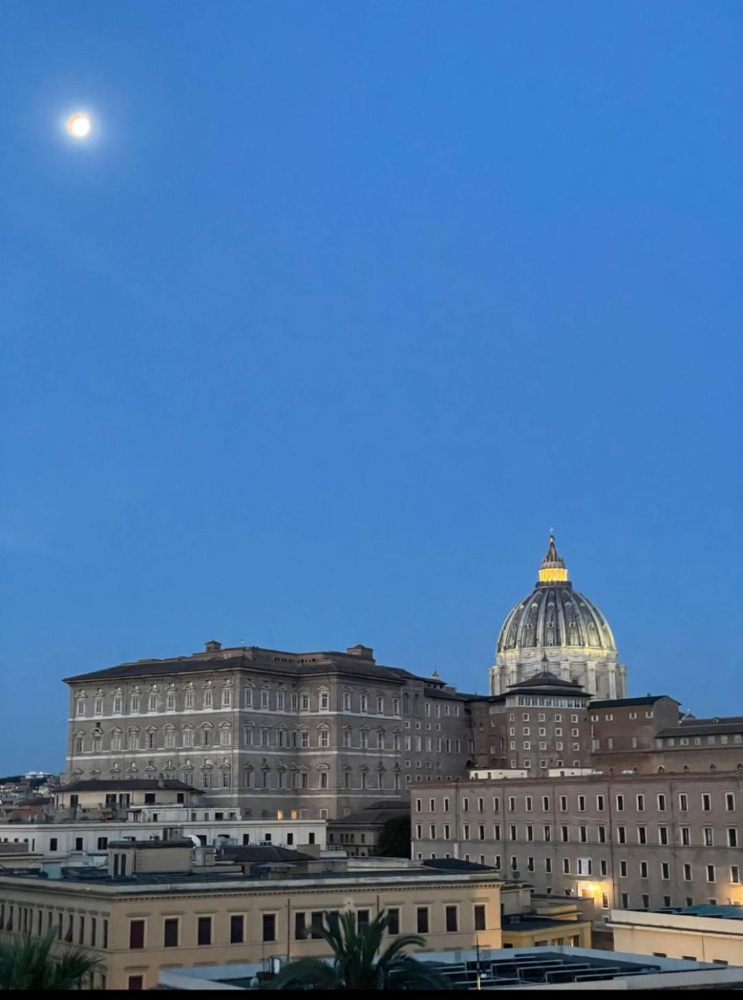 R.C. Vatican View 로마 외부 사진